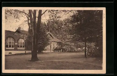 AK Düsseldorf-Grafenberg, Restaurant Rolandsburg W. Dickens, Rennbahnstrasse 2, mit Garten