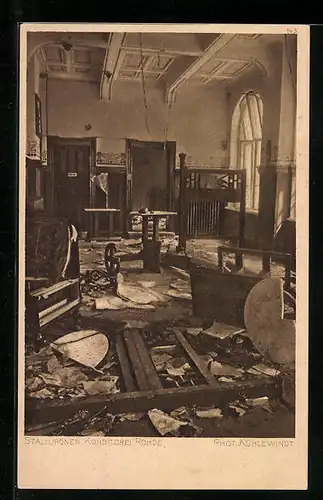 AK Stallupönen, Konditorei Rohde mit kriegsbedingten Demolierungen, Innenansicht