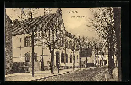 AK Meldorf, Strassenpartie mit dem Bahnhofsgebäude