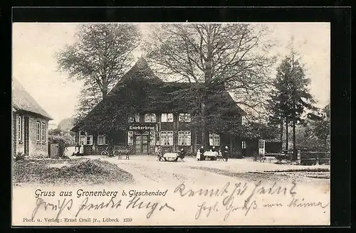AK Gronenberg b. Gleschendorf, Gäste geniessen ihre Speisen vor dem Gasthof Knirkerkrug