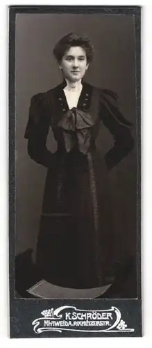 Fotografie K. Schröder, Mittweida, junge Frau Frieda Günther