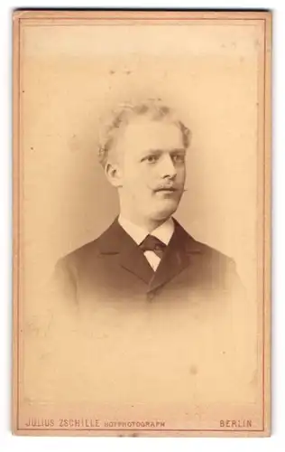 Fotografie Julius Zschille, Berlin, Herr Oskar Dahms