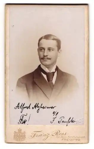 Fotografie Franz Ress, Freising, Herr Alfred Alzheimer