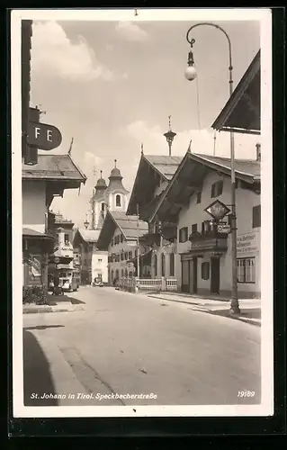 AK St. Johann, Speckbacherstrasse mit Hotel und Geschäften