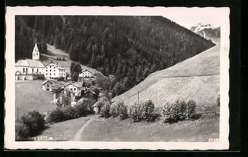 AK Gries-Vinaders, Ortspartie mit Kirche