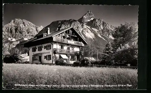 AK Ehrwald, Haus Holzereck mit Tayakopf, Sonnenspitze und Wampeter-Schrofen
