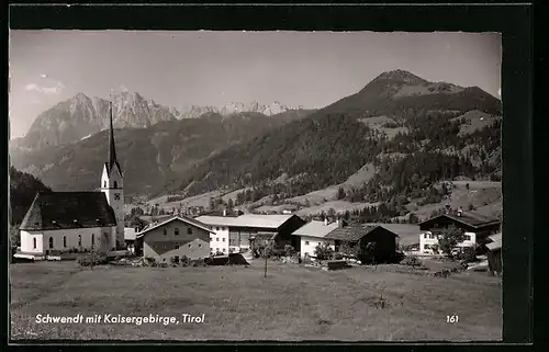 AK Schwendt, Ortspartie mit Kirche und Kaisergebirge