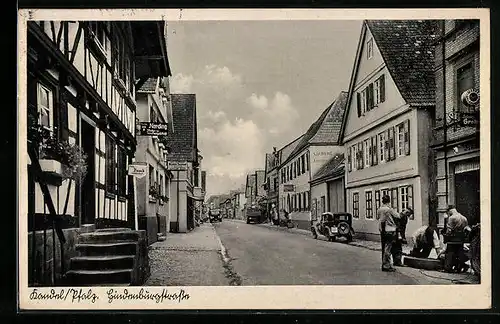 AK Kandel /Pfalz, Hindenburgstrasse mit Männern beim Reifenwechsel