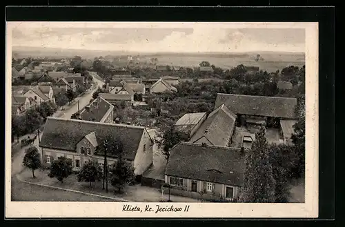 AK Klietz /Kr. Jerichow, Ortsansicht mit Strasse aus der Vogelschau