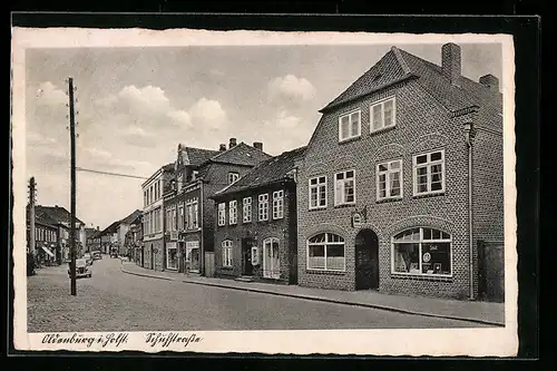 AK Oldenburg i. Holst., Schulstrasse mit Geschäften