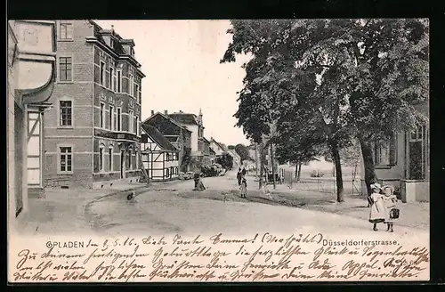 AK Opladen, Düsseldorferstrasse mit Passanten