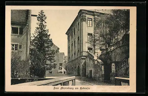 AK Meersburg am Bodensee, Strassenpartie mit Häusern