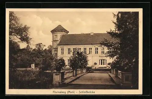 AK Rheinsberg /Mark, Schlossbrücke mit Schloss