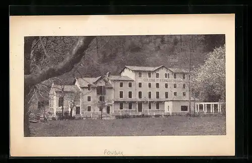 AK Fougax-et-Barrineuf, Colonie St-Francois Régis, Vue générale de N.-D. des Sapins