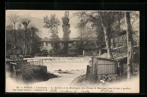 AK Lavelanet, La Rivière et la Montagne, Le Château de Montségur dans le haut à gauche