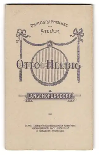 Fotografie Otto Helbig, Langenchursdorf, Name des Fotografen mit dekorativer Umrandung