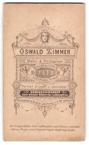 Fotografie Oswald Zimmer, Dresden, Zeughausstr. 3, Frauengesicht und Anschrift des Ateliers in verschiedenen Schriften