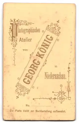 Fotografie Georg König, Niederaschau, Brautpaar im bürgerlichen Hochzeitskleid und im Anzug