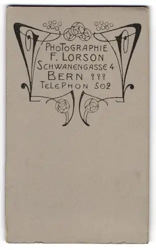 Fotografie F. Lorson, Bern, Schwanengasse 4, Anschrift des Ateliers im verschnörkelten Rahmen