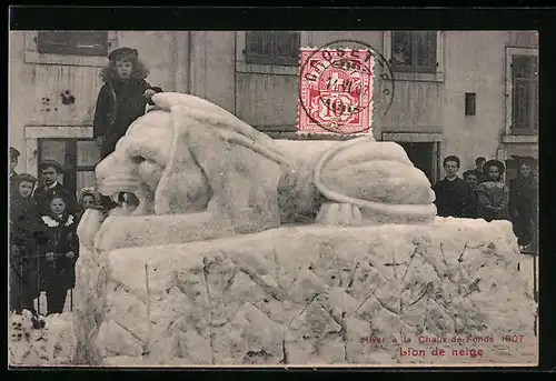 AK La Chaux-de-Fonds, Lion de neige, Löwen-Eisplastik