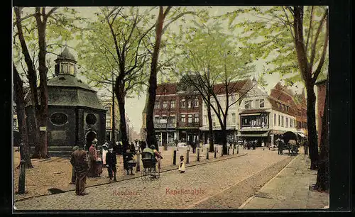 AK Kevelaer, Kapellenplatz mit Passanten