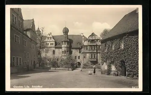 AK Glauchau i. Sa., Blick in den Schlosshof