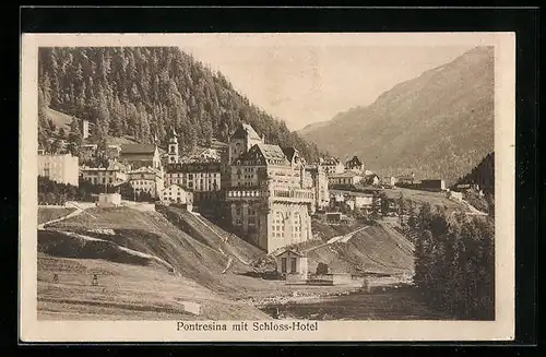 AK Pontresina, Ortspartie mit Schloss-Hotel