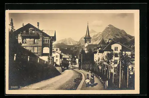 AK Arosa, Strassenpartie im Sonnenlicht