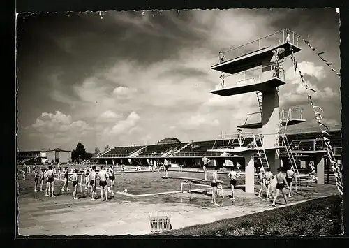 AK Reutlingen, Freibad mit Sprungturm