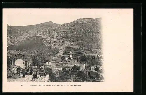 AK Saint-Laurent-les-Bains, Ortsansicht am Berg