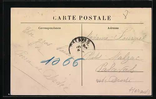 AK Saint-Laurent-les-Bains, Les Ruines de l`ancien chateau fèodal tombant à pic sur la ville