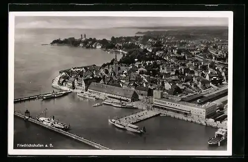 AK Friedrichshafen a. B., Ortsansicht vom Flugzeug aus