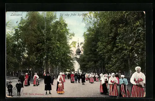 AK Leksand, Pa väg frän kyrkan