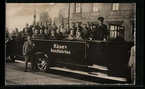AK Männergruppe im offenen Bus von Käse`s Rundfahrten