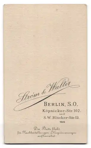 Fotografie Stróm & Walter, Berlin, Köpenickerstr. 102, Portrait stattlicher Herr mit Bart