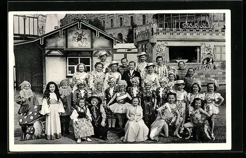 AK München-Solin, C. H. Schäfers Circus-Stadt Liliput, Memlingstrasse 11, Liliputaner