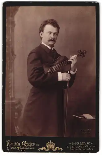 Fotografie Heinr. Graf, Berlin, Kgl. Kammervirtuose Felix Meyer, mit Autograph und Widmung auf der Rückseite