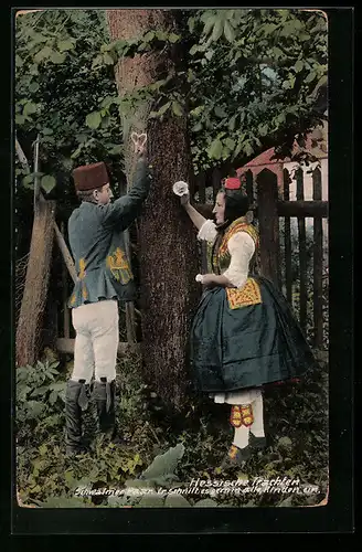 AK Schwälmer Paar, Er schnitt es gern in alle Rinden ein, hessische Trachten