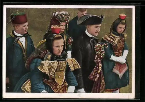 AK Schwälmer Brautpaar im Hochzeitszug