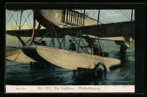 AK Der Luftkrieg, Soldaten an einem Wasserflugzeug