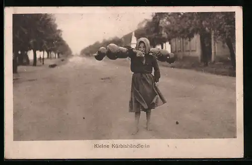 AK Kleine Kürbishändlerin, Mädchen in Tracht