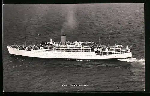 AK Passagierschiff Strathmore auf See