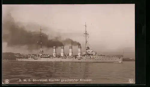 AK Kleiner geschützter Kreuzer SMS Stralsund gibt Volldampf