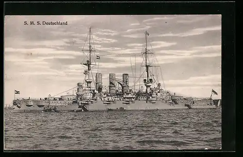 AK Flottenflaggschiff SMS Deutschland auf Backbord