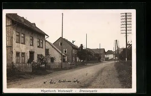 AK Weyerbusch /Westerwald, Strassenpartie mit Fachwerkhaus