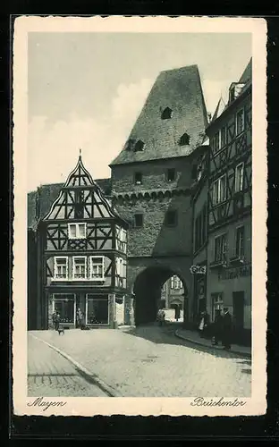 AK Mayen, Strassenpartie am Brückentor mit Cafe