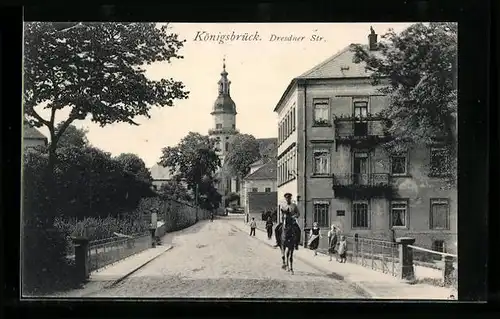 AK Königsbrück, Dresdner Strasse mit Kirche