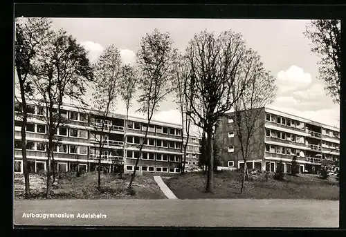 AK Adelsheim, Vorderansicht des Aufbaugymnasiums