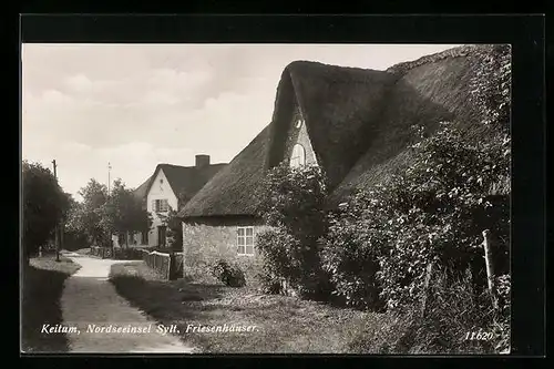 AK Keitum /Sylt, Typische Friesenhäuser mit Reetdächern