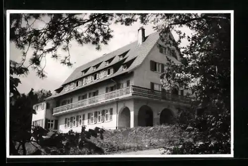 AK Wüstenrot, Ansicht eines grossen Hauses mit Balkon